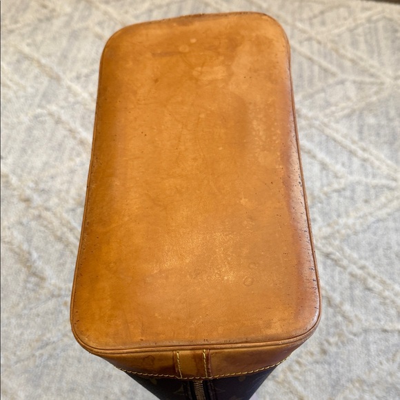 Louis Vuitton Brown Monogram alma Satchel - Picture 7 of 8